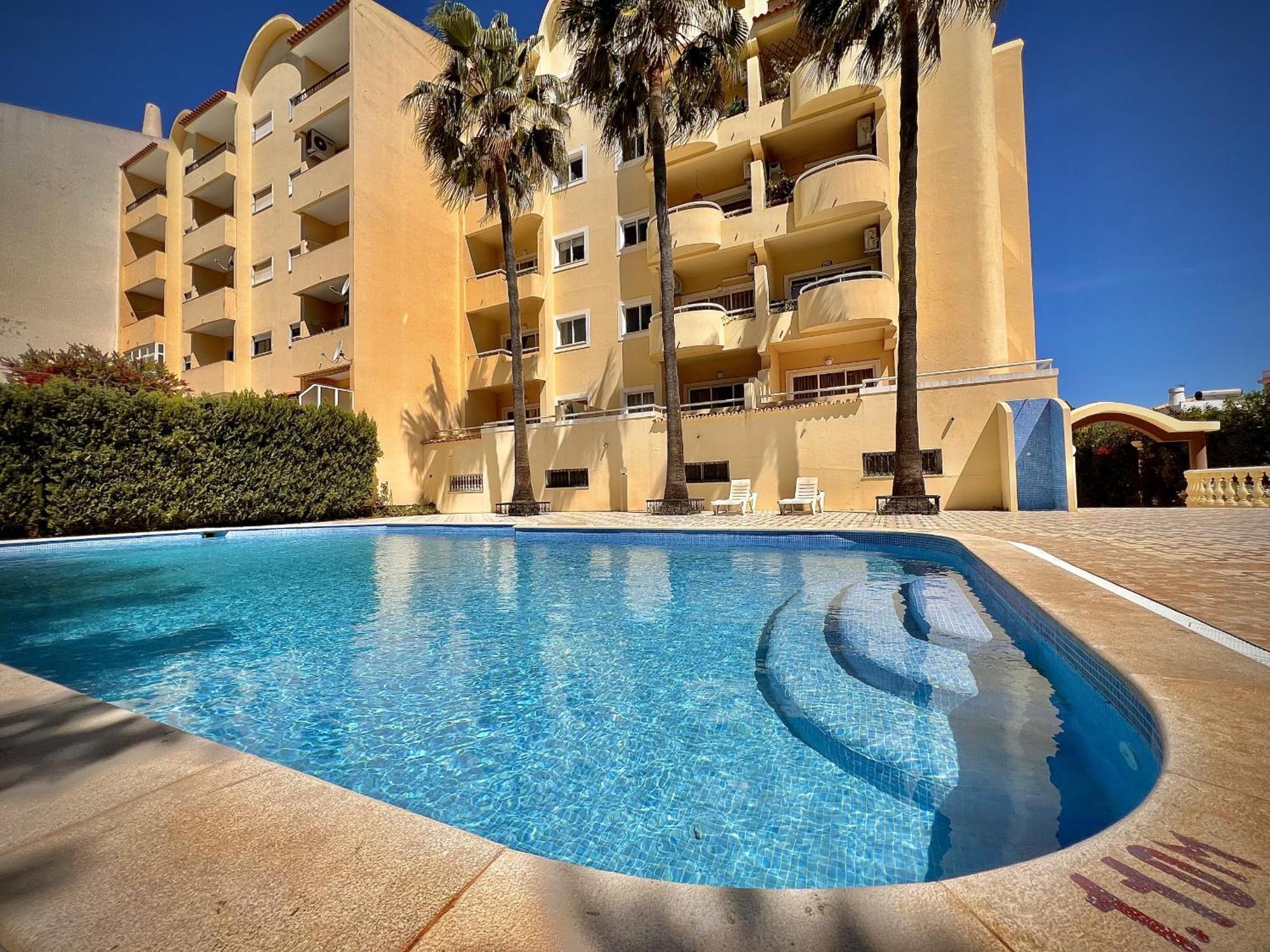 Marina Sol With Pool By Homing Appartement